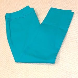 Old Navy pixie cut ankle pants.